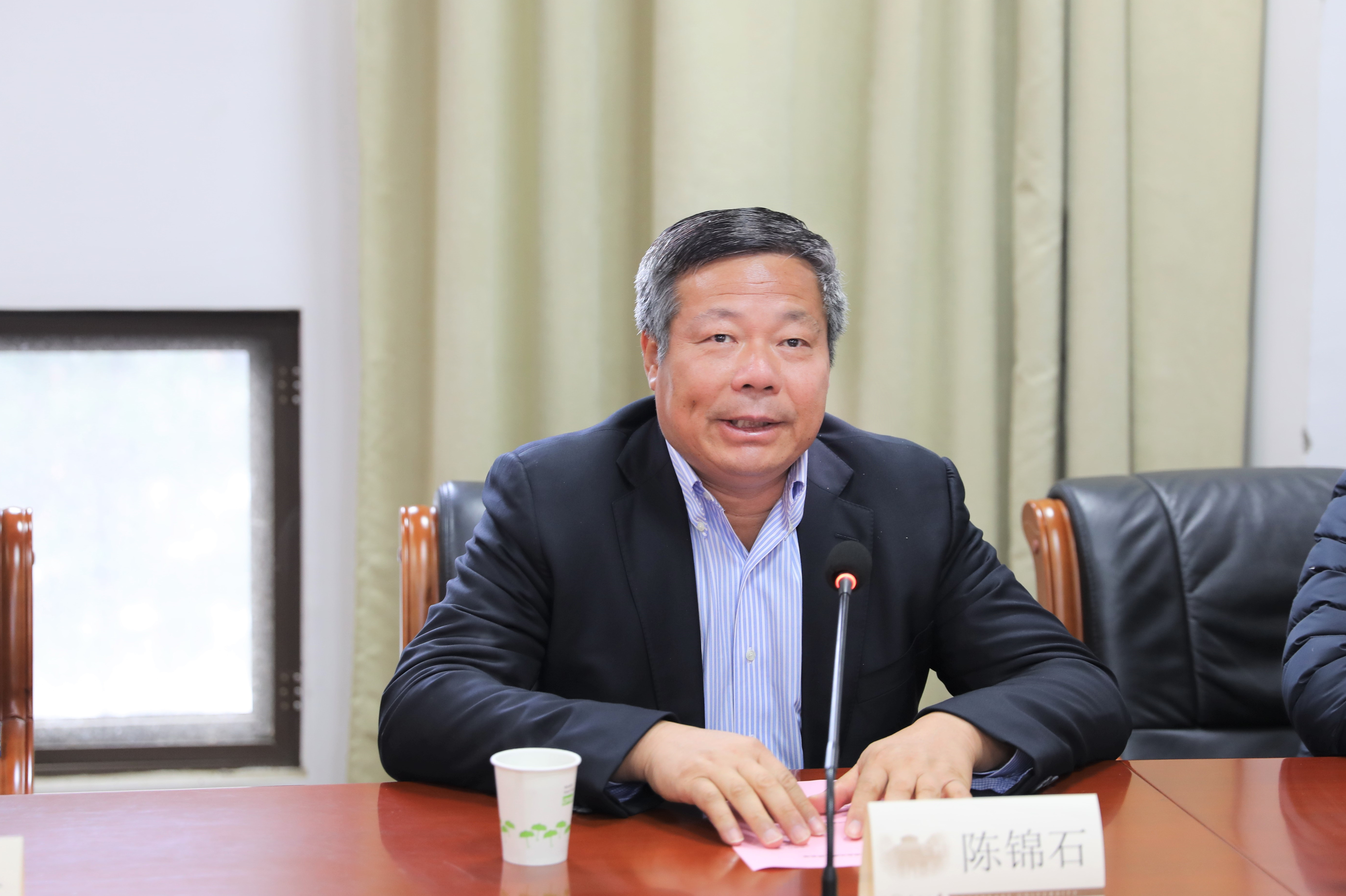 中南集团董事局主席陈锦石一行到东南大学访问交流